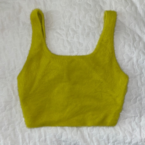 Aritzia fuzzy sculpt knit tank - Picture 2 of 5